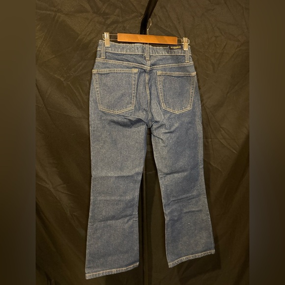 Piombo Women’s Dark Wash, size 6, Blue Denim Women's Jeans, 26” inseam - Picture 2 of 4